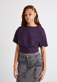 Alpha Industries T-shirt med print - plum