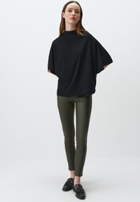 Jimmy Key SHORT SLEEVE NECK - T-shirt print - black