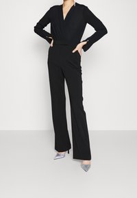 Patrizia Pepe Mono - black