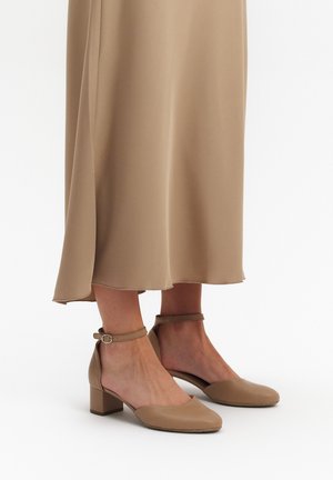 Klassieke pumps - beige