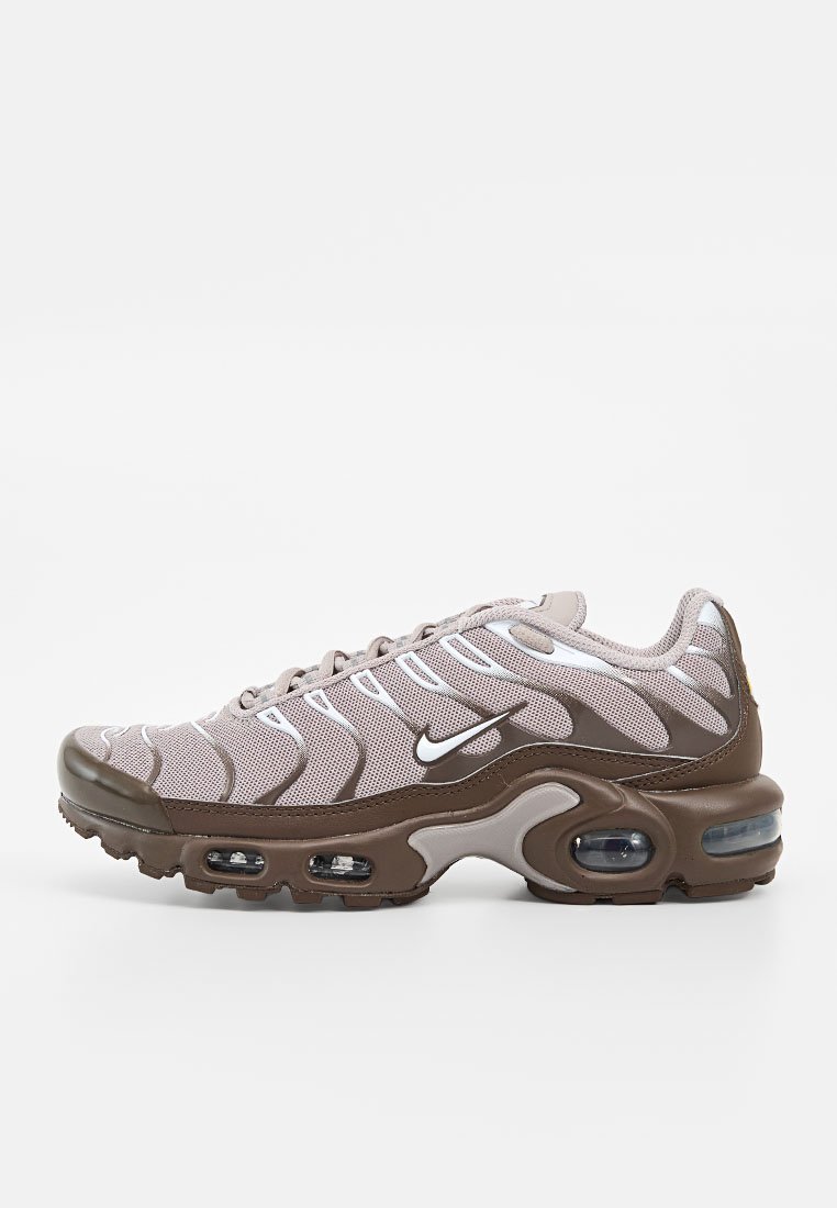 AIR MAX PLUS