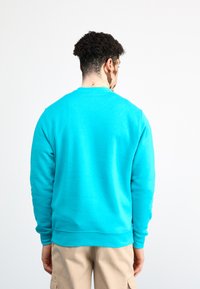 Thumbnail Image 4