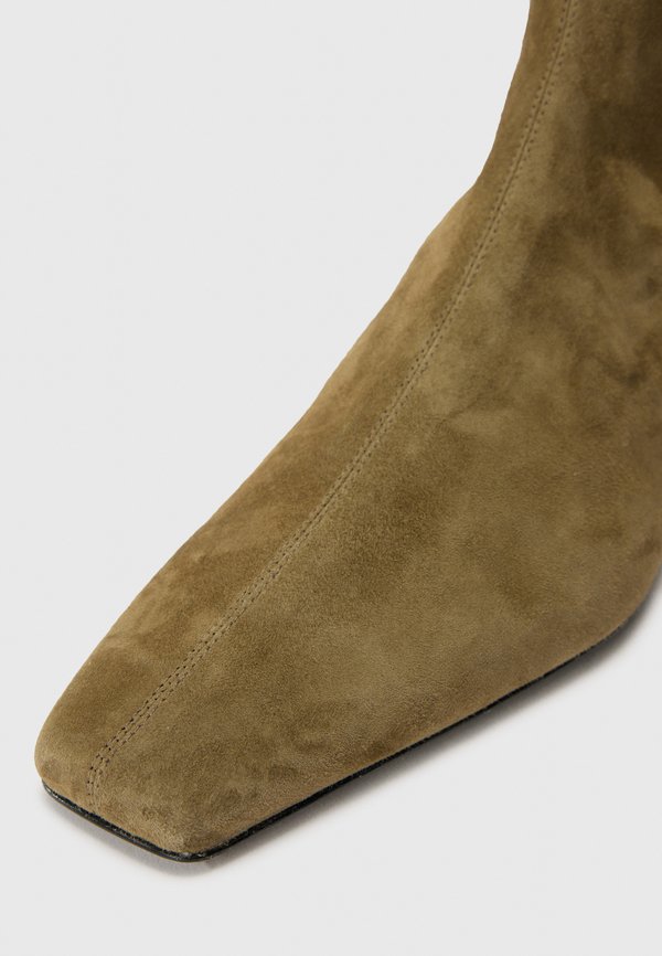 Classic ankle boots - moss3