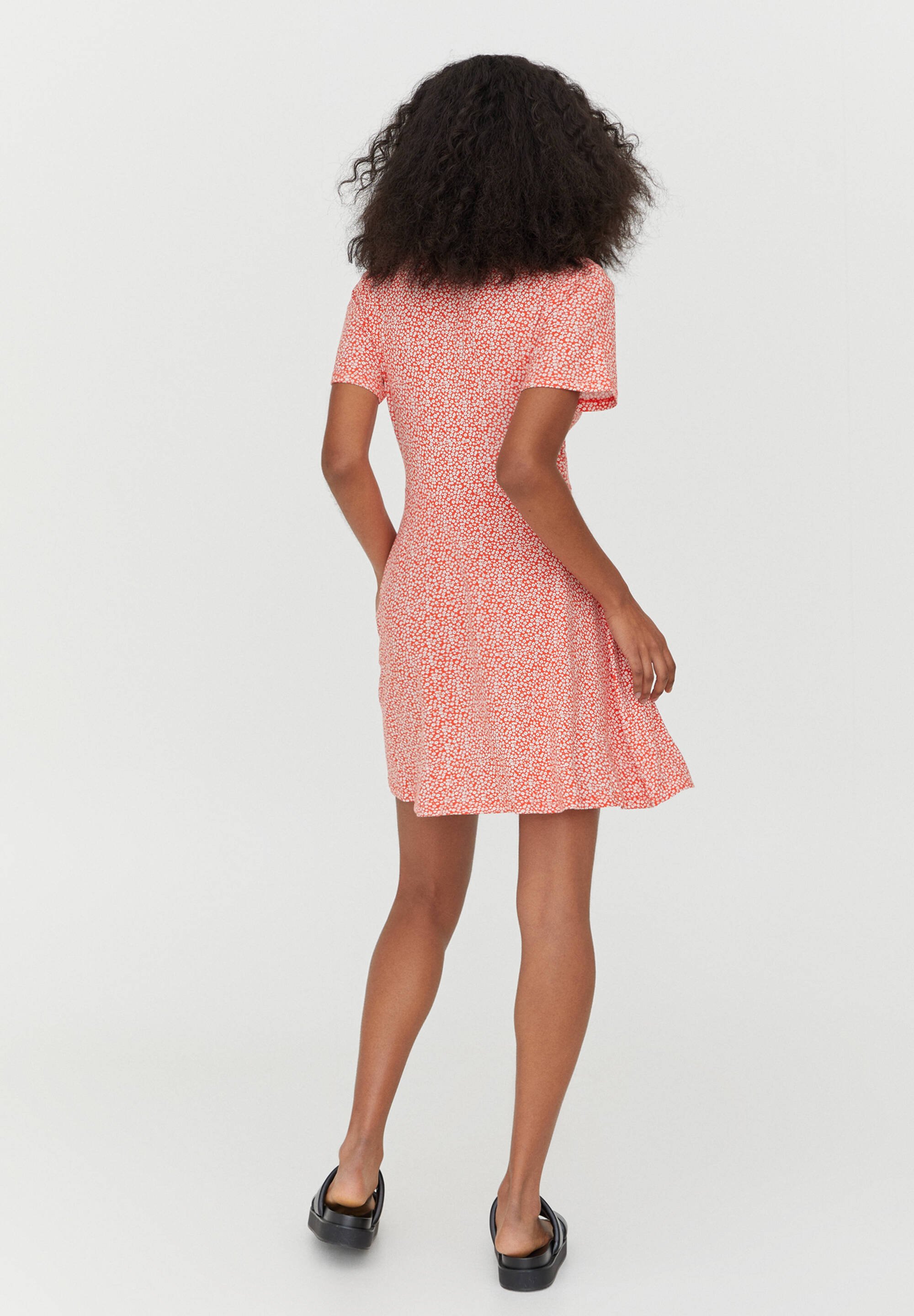 robe rouge pull and bear