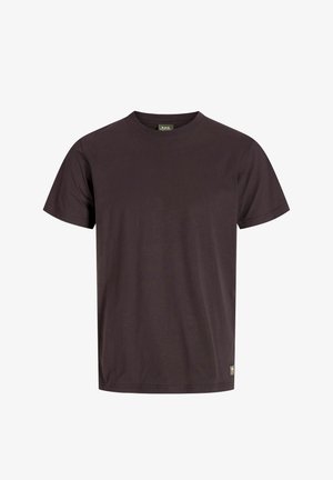 T-paita, jossa on lyhyet hihat ja tummanruskea väri, valmistettu puuvillasta. Ominaisuuksiin kuuluu pyöreä kaula-aukko ja normaali istuvuus. Hinta vasemmassa alalaidassa. Sileä pinta.