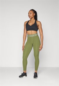 New Balance NB SLEEK HIGH RISE SPORT 25 - Leggings - dark olivine