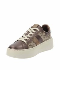 Lage platformsneaker met beige gemarmerde stof, bruine leren en suède accenten, crème veters en een dikke witte zool.