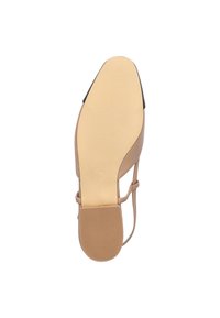 Beige High Heel Schuh mit spitzem Zehenbereich und verstellbarem Knöchelriemen. Glattes Obermaterial und strukturierte Gummisohle.