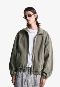 Bershka EFFECT  - Traper jakna - black
