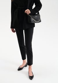 RYŁKO 1SNG0___ czarny