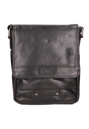 Borsa a tracolla nera in pelle con pattina, caratterizzata da una superficie texturizzata, cuciture sobrie, dettaglio del logo e due borchie frontali come accenti.