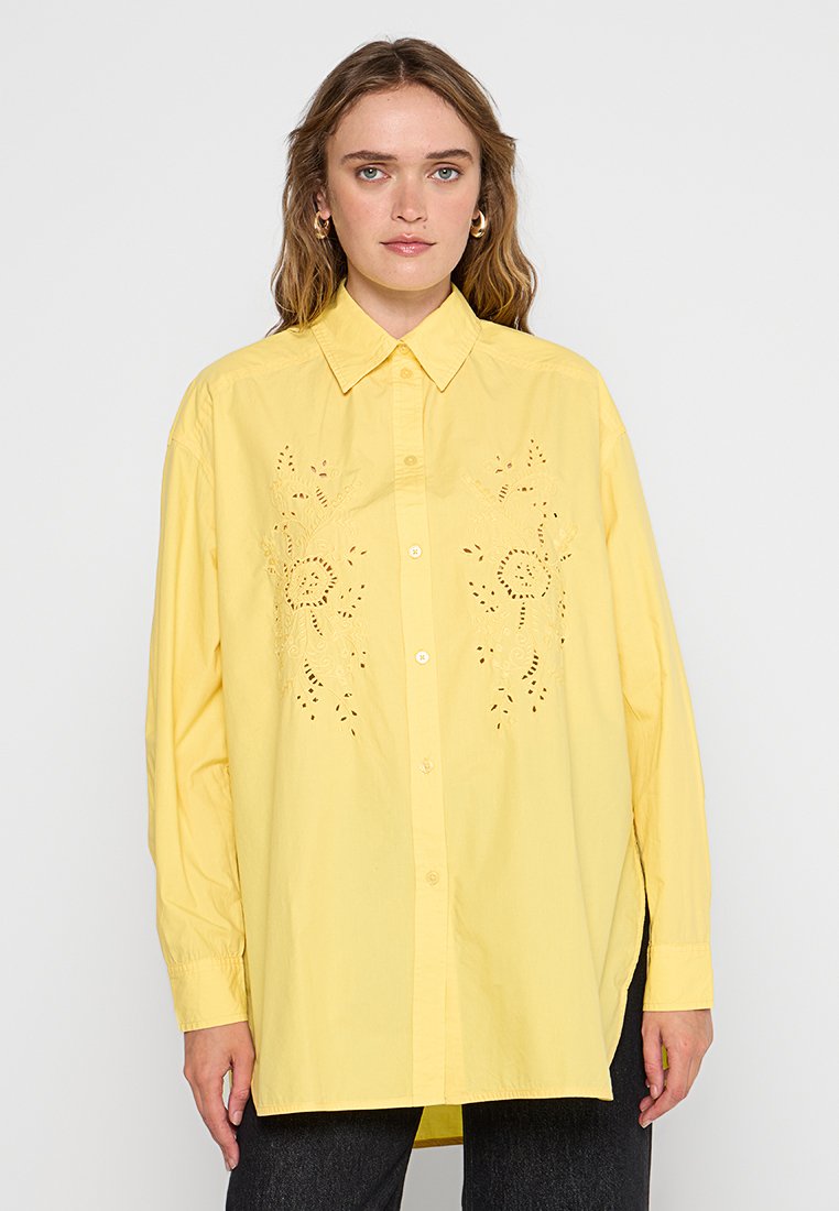 Stella Nova Overhemdblouse geel
