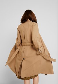 AllSaints Prochowiec