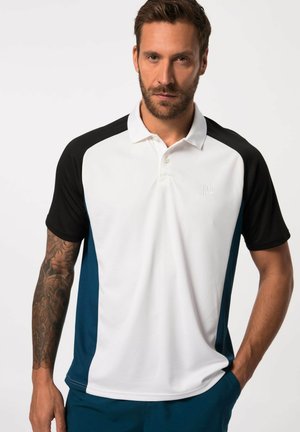 Polo shirt med korte sorte ærmer, en hvid krop og detaljer i teal. Lavet af glat stof med et subtilt præg af logo.