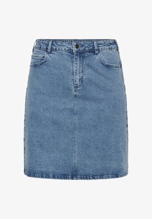 Mini-jupe en denim bleu avec boutons devant, fermeture éclair, passants pour ceinture et poches avant, présentée sur fond blanc.