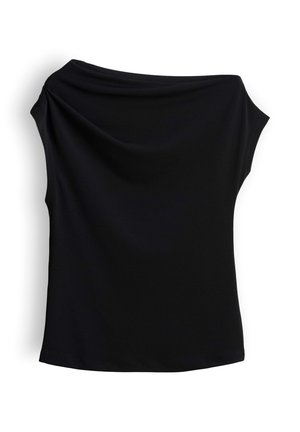 Haut noir sans manches pour femme avec encolure drapée asymétrique, tissu lisse et ourlet droit sur fond blanc.