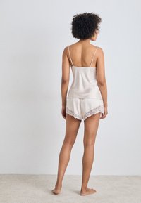 Calvin Klein Underwear SLEEP SET SATIN SHEEN - Set lenjerie de noapte - prairie peach
