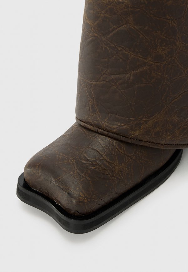 EMRIK GAITER - Boots - moro alva3