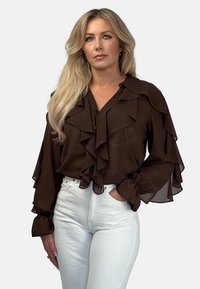 Unselected, brown
