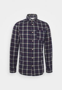 Camicia a quadri con fondo blu navy, motivi crema e bordeaux, maniche lunghe, colletto e taschino sul petto.