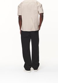 Pegador Camicia - sand