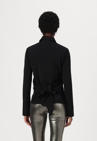 Patrizia Pepe SHIRT - Užsagstoma palaidinė - nero