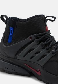 Nike Sportswear AIR PRESTO MID UTILITY - Sapatilhas de cano alto - black/team red/anthracite/racer blue