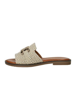 Open teen platte slide-sandaal met bruine zigzag-gepatenteerde stoffen band en gouden gesp detail op een lichtbruine zool tegen een witte achtergrond.