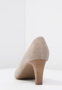 Peter Kaiser Klassieke pumps - taupe