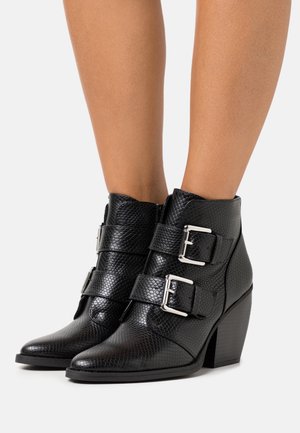 Madden Girl, Bottines à talons hauts - black