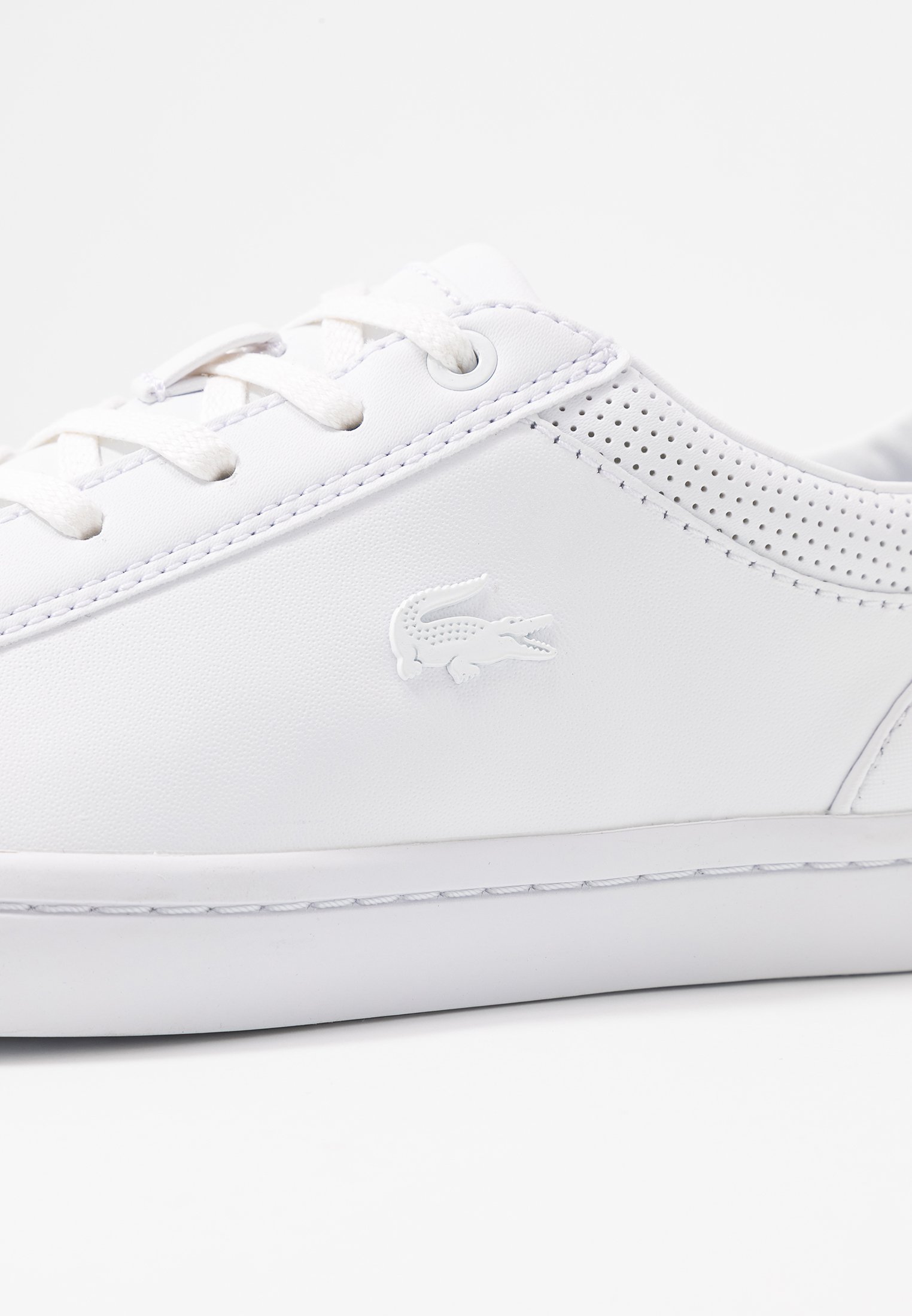 lacoste straightset trainers