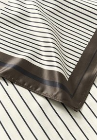 Kaffe KASCARFINA - Écharpe tube - black chalk coffee bean