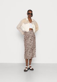 VILA VIEVA AYA ANKLE SKIRT - Saia evasé - birch/chocolate fondant