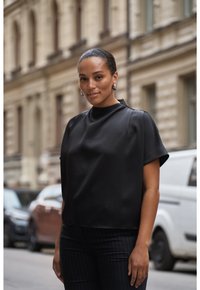 STOCKH LM Studio ALYAH - Bluse - black