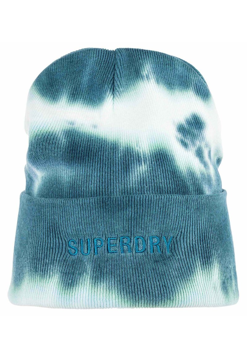 Dziana czapka w kolorze teal i białym tie-dye z prążkowanym wzorem. Posiada wyhaftowane logo "SUPERDRY" w dopasowanym kolorze teal na otoku.