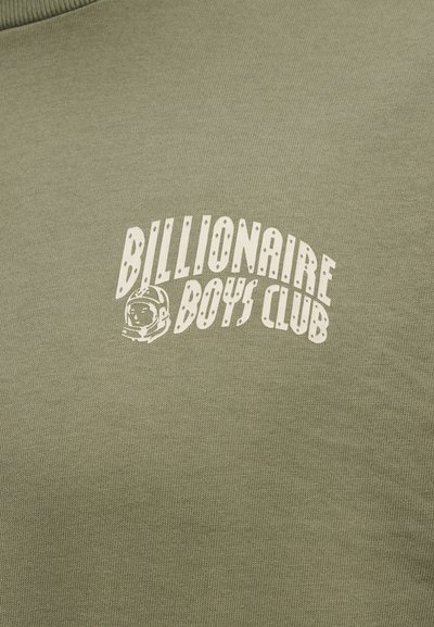 Πράσινο φούτερ χακί με το λογότυπο "Billionaire Boys Club" σε λευκό, με γραφικό αστροναύτη και υφασμάτινη υφή.