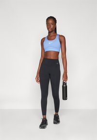 Nike Performance SWOOSH HIGH SUPPORT - Sport-BH med mycket stöd - royal pulse/white