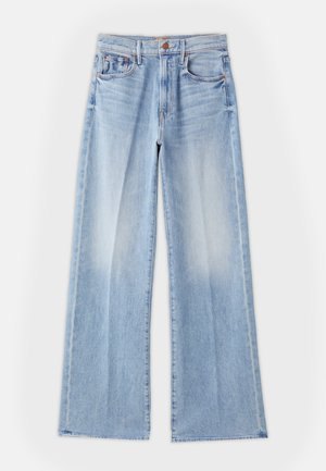 Vaqueros de pernera ancha en un suave azul claro, confeccionados en denim, con una cintura alta, bolsillos delanteros y un dobladillo limpio con un leve desgastado.