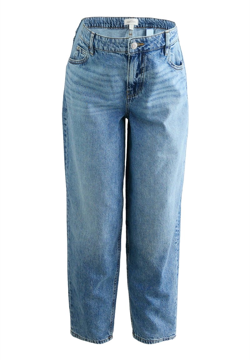 Jean en denim bleu clair taille haute avec bouton devant, fermeture éclair, passants de ceinture et design à cinq poches, avec une coupe droite décontractée.