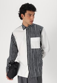 Marimekko JOKAPOIKA MULTI UNISEX - Camisa - multicolor black
