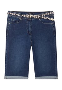 Donkerblauwe denim shorts met opgerolde zoom, voorzien van een gevlochten riem. Twee voorkruiszakken en een strakke snit, gestikt met contrasterende draad.