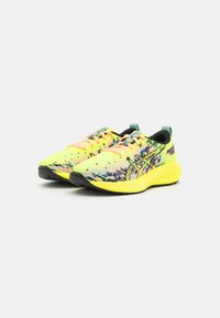 ASICS GEL NOOSA TRI 16 UNISEX - Utcai futócipők - safety yellow/black