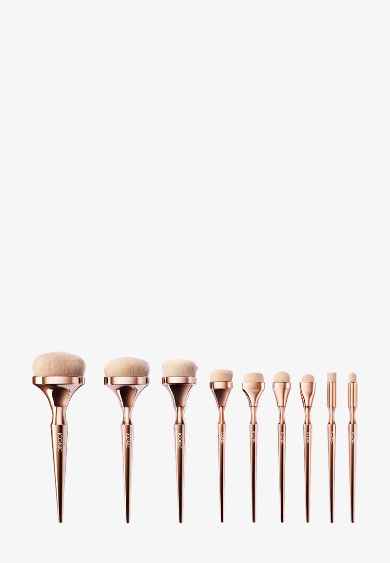 Iconic London - BRUSH KIT, HD BLEND, 9 BRUSHES - Makeup Sponges & Blender, Forstørre