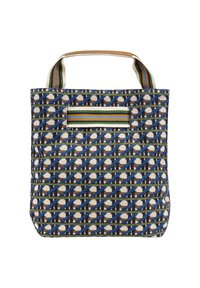 Torba na zakupy z tkaniny o powtarzającym się niebiesko-kremowym geometrycznym wzorze, z centralnym paskowanym akcentem i dwoma solidnymi uchwytami.