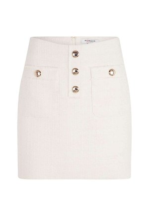 Weiße, strukturierte Minirock mit geradem Schnitt, ausgestattet mit drei glänzenden Knöpfen vorne und zwei vorderen Taschen.