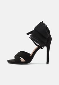 Unselected, black