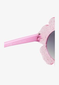 Non selezionato, pink