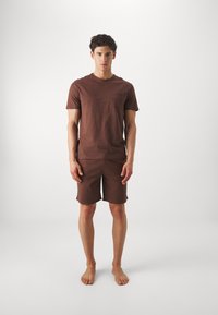 Pier One Nachtwäsche Set - brown