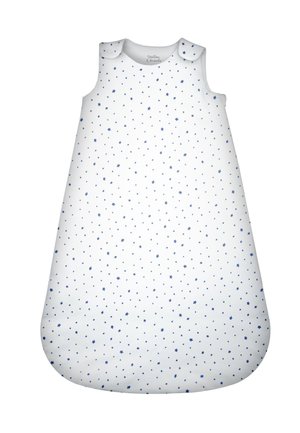 Weißer, ärmelloser Babyschlafsack mit blauem Sternmuster und Druckknöpfen an den Schultern.