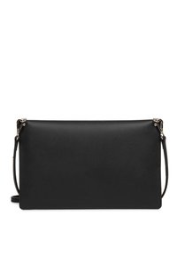 Borsetta nera in pelle con una texture liscia, forma rettangolare e accenti in metallo argentato. Include una tracolla rimovibile.